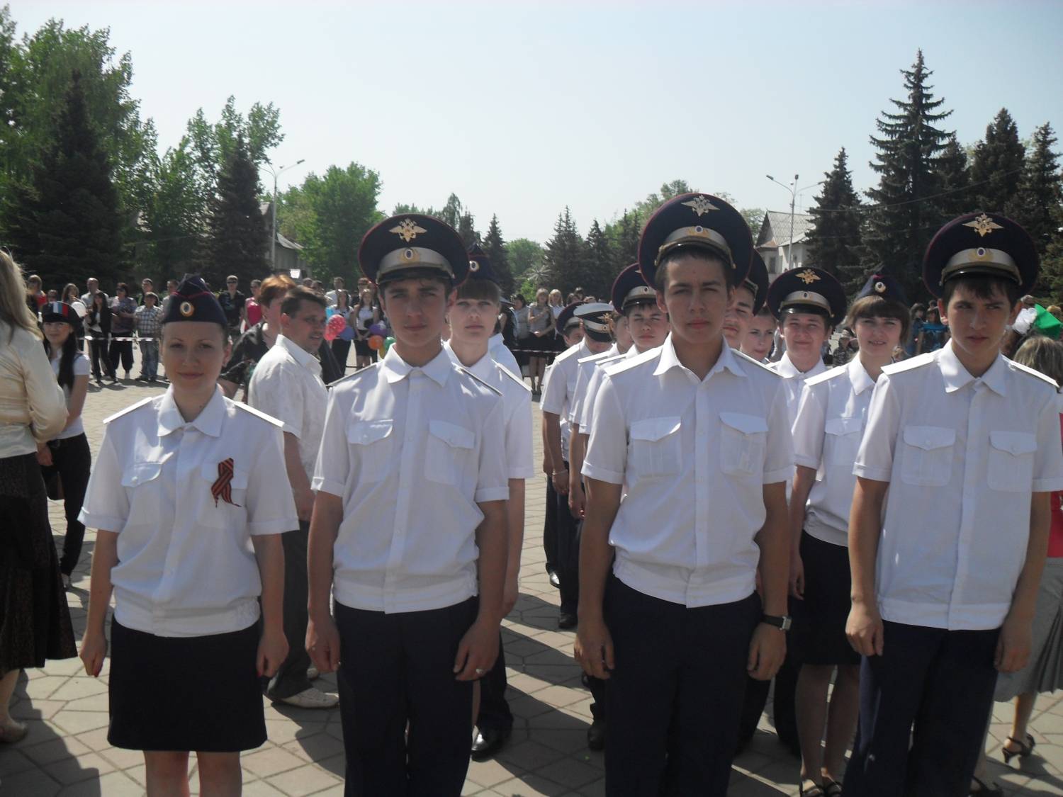 Новости сегодня 7 мая. Строй день Победы в школе.